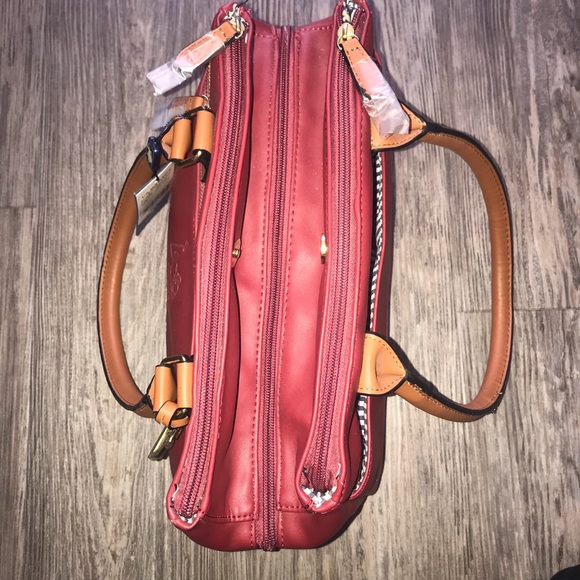 New U.S. Polo ASSN Purse - Picture 5 of 7